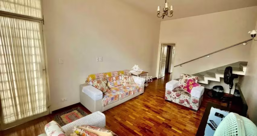 Casa com 3 quartos à venda no Bairro Lidice - Uberlândia/MG