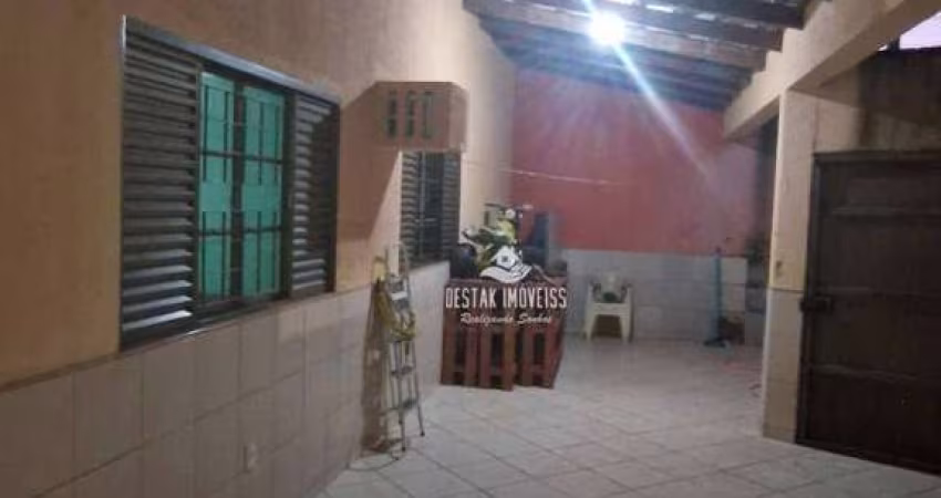 Casa com 3 quartos à venda no Bairro Jardim Patrícia - Uberlândia/MG