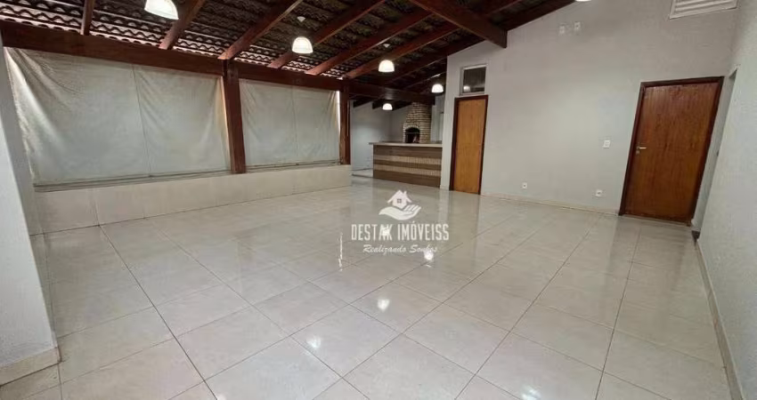 Sobrado com 4 quartos à venda, bairro Jardim Patrícia - Uberlândia/MG