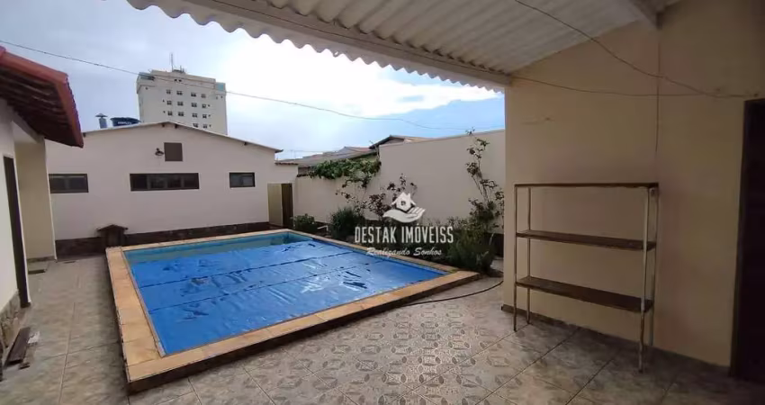 Casa com 3 quartos à venda, bairro Brasil - Uberlândia/MG