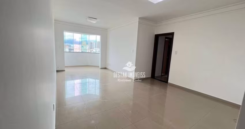 Apartamento com 3 quartos  à venda, no bairro Santa Mônica - Uberlândia/MG