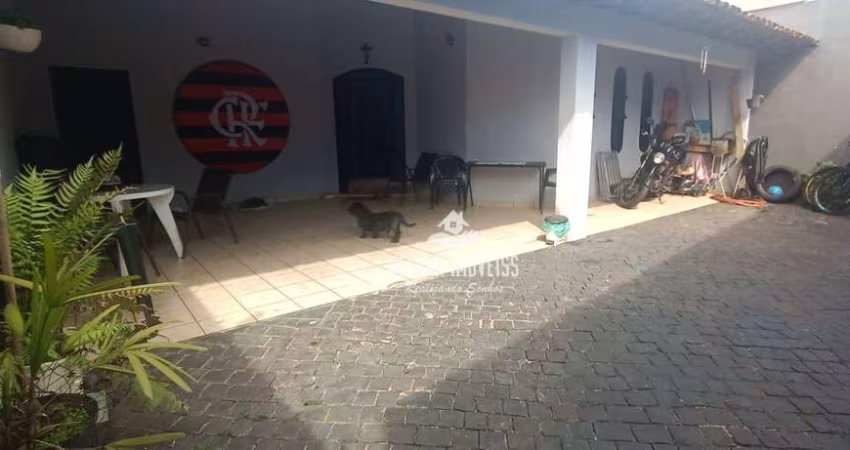 Casa com 3 quartos à venda no Bairro Jardim Patrícia - Uberlândia/MG