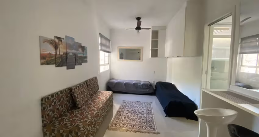 Kitnet / Stúdio para alugar na Avenida Doutor Epitácio Pessoa, 664, Ponta da Praia, Santos