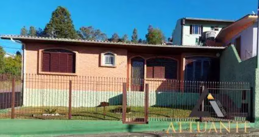 Casa de esquina no bairro Marechal Floriano