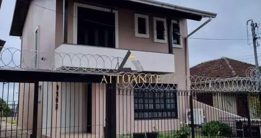 Ampla Casa com Pátio e Espaço Gourmet no Bairro Sagrada Família