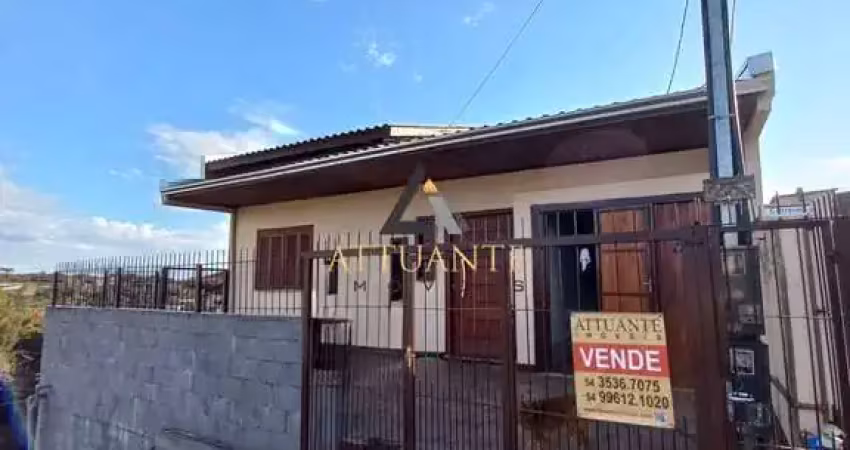 Duas casas no mesmo terreno no bairro serrano – caxias do sul