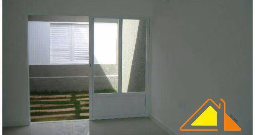 Casa Térrea Assobradada à Venda no Bairro Jardim do Mar em São Bernardo do Campo.