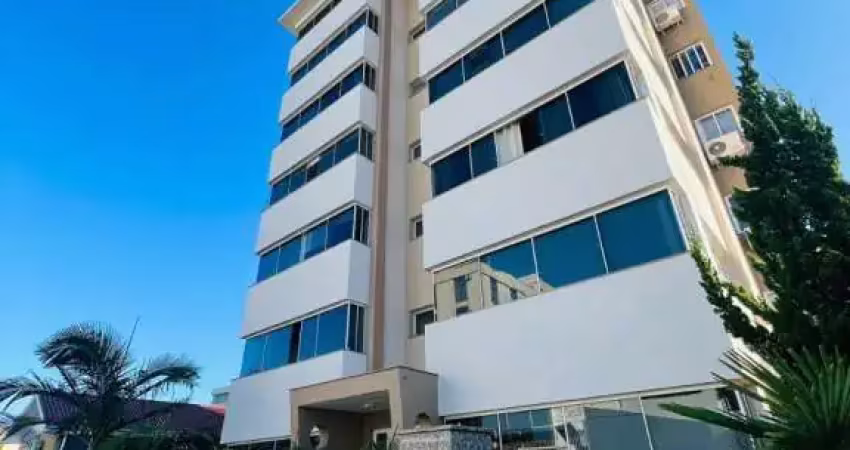 Apartamento com 3 quartos à venda na Rua Cônego Tostes, 1, Centro, Taquari