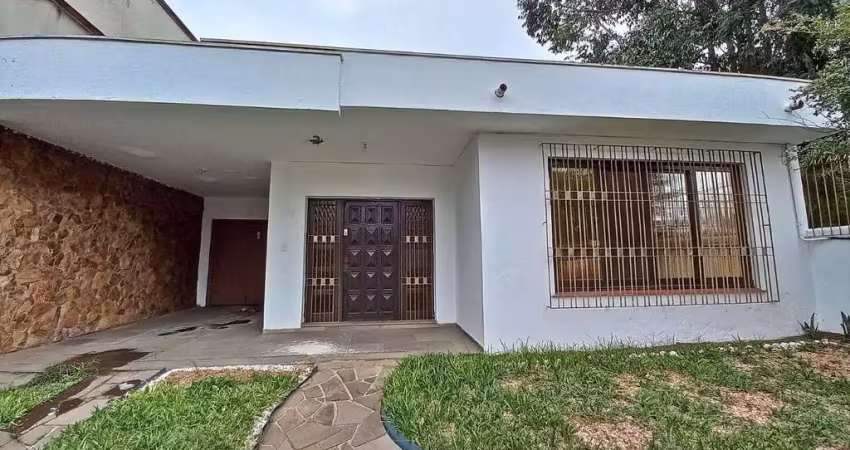 Casa comercial com 7 salas à venda na Avenida Benno Mentz, 1043, Vila Ipiranga, Porto Alegre