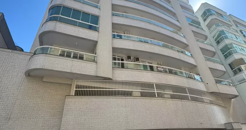 APARTAMENTO MOBILIADO NA QUADRA MAR COM 03 DORMITÓRIOS E 01 VAGA!!