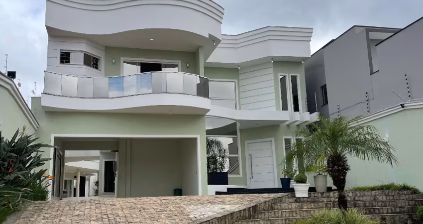 CASA ALTO PADRÃO COM 4 SUÍTES EM 60 VEZES! NO PARANÁ.