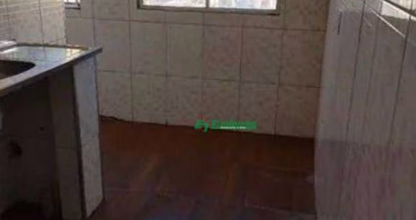 Apartamento com 2 dormitórios à venda, 45 m² por R$ 181.000,00 - Jardim Guilhermino - Guarulhos/SP