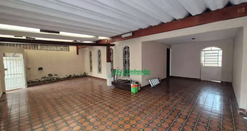 Casa com 3 dormitórios - 4 vagas para alugar por R$ 3.000/mês - Jardim Bom Clima - Guarulhos/SP