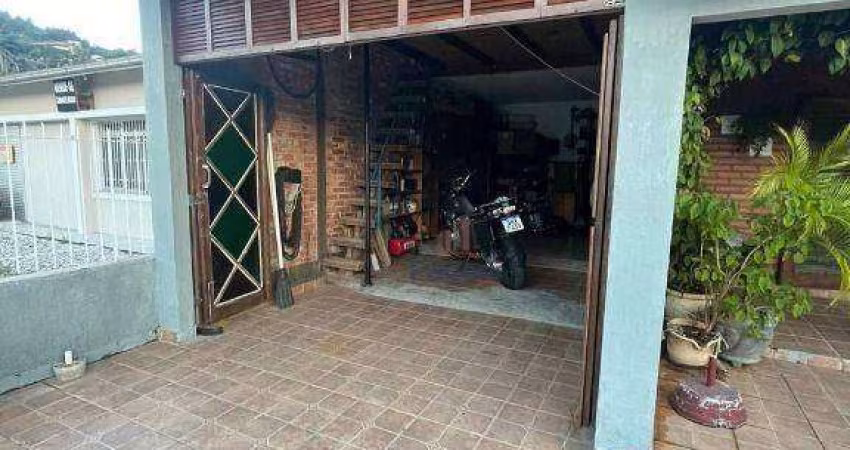 Casa com 4 dormitórios à venda, 273 m² por R$ 850.000,00 - Praia de Fora - Palhoça/SC