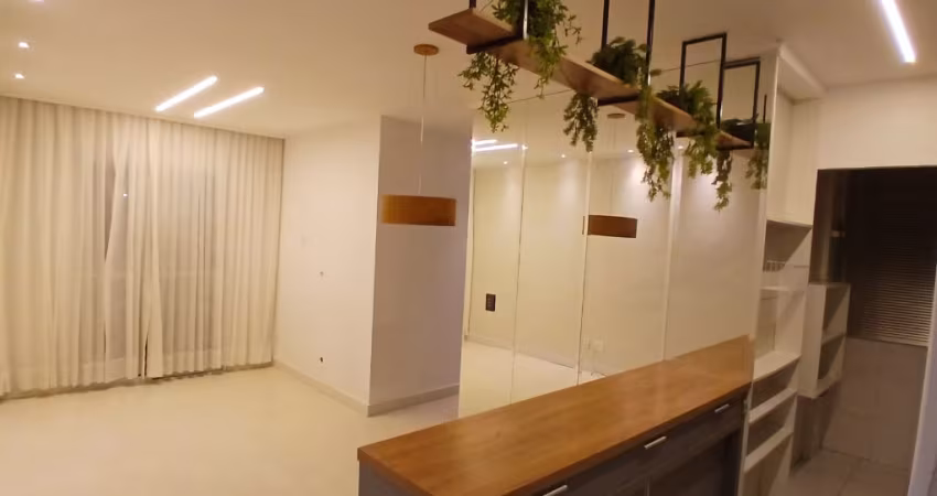 Apartamento em excelente estado em Condomínio Club