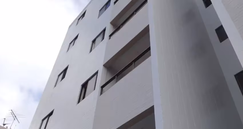 Apartamento nos Bancários 3 quartos 1 suíte para vender