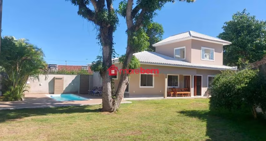 Casa com 3 quartos para alugar na Rua Governador Carlos Lacerda, Base Aero Naval, São Pedro da Aldeia