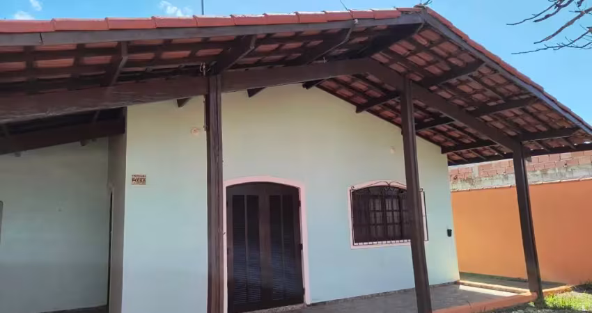 AMPLA CASA COM EDÍCULA NA PRAIA LADO PRAIA - TERRENO COM 360M²
