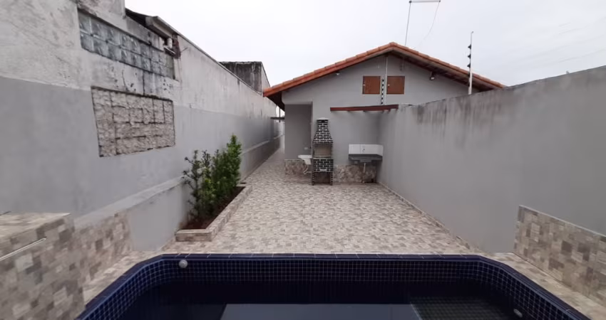 LINDA CASA NOVA NA PRAIA LADO PRAIA COM PISCINA E CHURRASQUEIRA