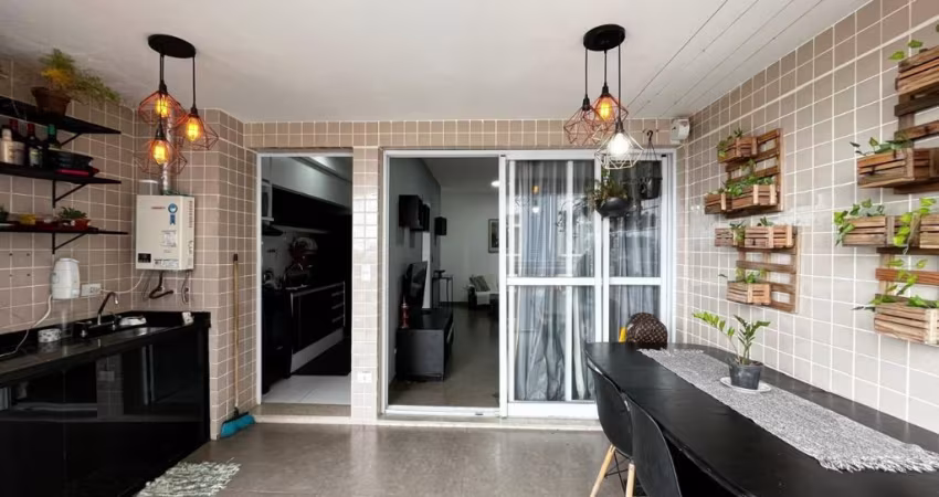 LINDO APARTAMENTO FRENTE AO MAR COM VARANDA GOURMET COM VISTA PARA O MAR