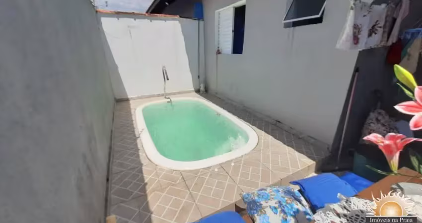 Casa na praia lado praia com piscina, churrasqueira e suíte