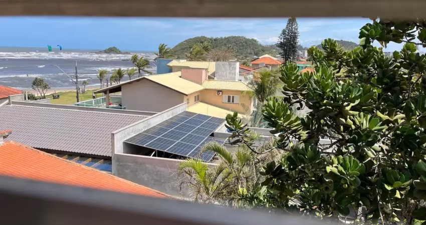 Apartamento de frente e vista mar localizado no centro de itanhaém - r$270mil.