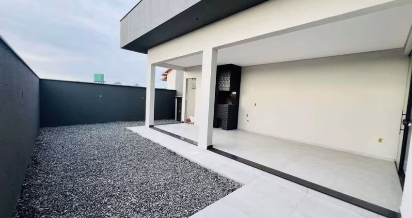 Sobrado Geminado com 3 Quartos, Área Gourmet e Salão de Festas no Bairro Iririu, Joinville/SC