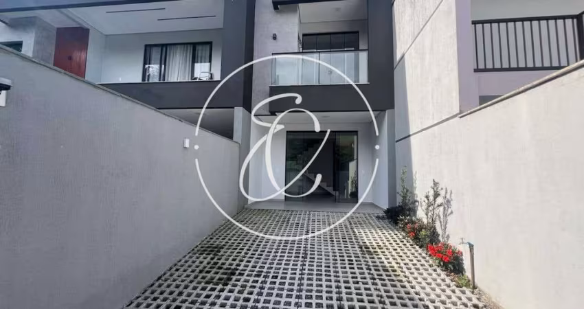 Casa Geminada à Venda no Anita Garibaldi, Joinville/SC ? Conforto, Modernidade e Excelente Localização