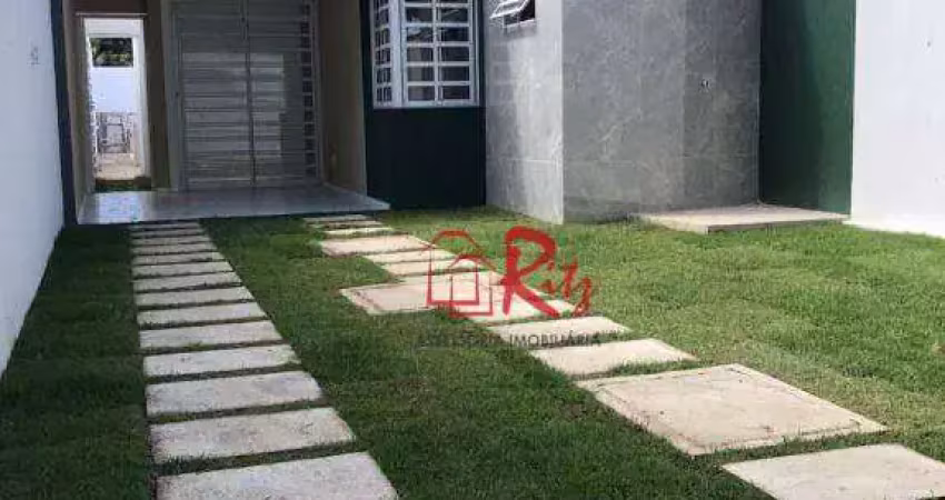 Casa com 3 dormitórios à venda, 93 m² por R$ 395.000 - Urucunema - Eusébio/CE