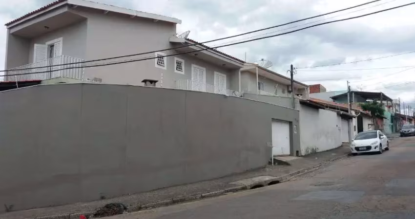 Casa com 3 Dormitórios 1 Suite à VENDA, 169 m² por R$ 638.000 - Parque Centenário - Jundiaí - SP.