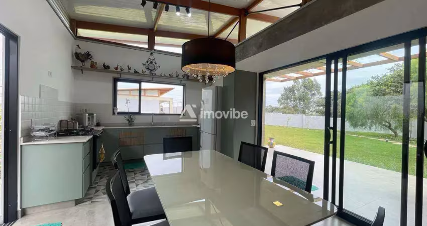 ** casa em condomínio - 4 dormitõrios sendo 3 suites - recanto da fazenda **