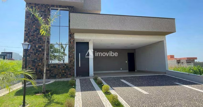 Casa térrea novíssima à venda com 03 dormitórios, no condomínio Recanto das Águas em Nova Odessa/SP.