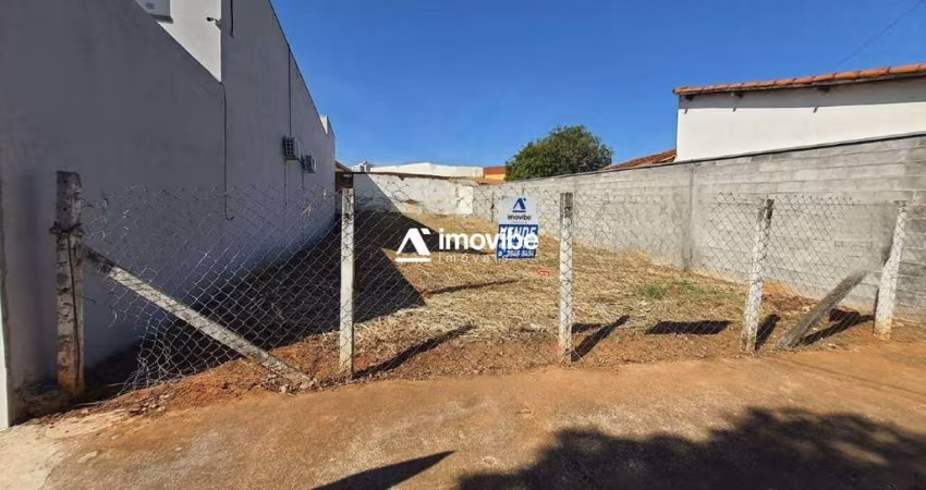 Terreno à venda com 290m² na Vila Macknight, em Santa Bárbara D'Oeste.