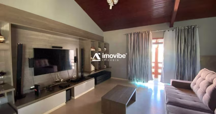 Casa Mobiliada com 3 quartos, Sendo 1 suíte com Banheira e Closet, Piscina e 6 Vagas de Garagem em Americana - SP