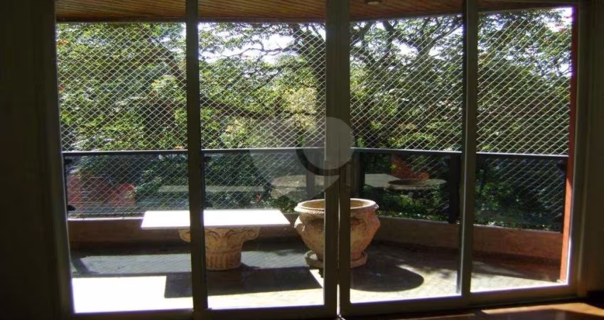 Espaço e Vista Magnífica para o Pacaembu - 234m² - 4 dormitórios - 4 Vagas