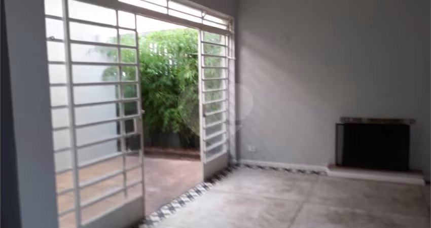 Excelente Casa Térrea - na vila Olímpia com 300 metros área útil - 3 suítes 3 vagas