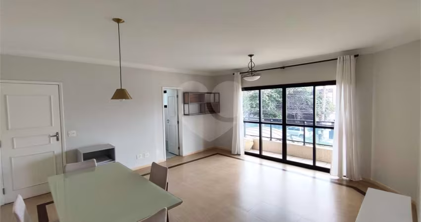 Apartamento na Vila Ester