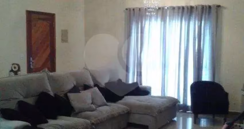 Casa com 5 quartos à venda na Rua Itabira, Horto, São Paulo
