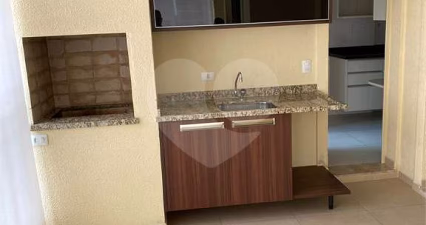 LINDO APARTAMENTO COM VARANDA GOURMET
