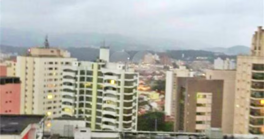 Amplo apartamento na rua mais desejada de Santana