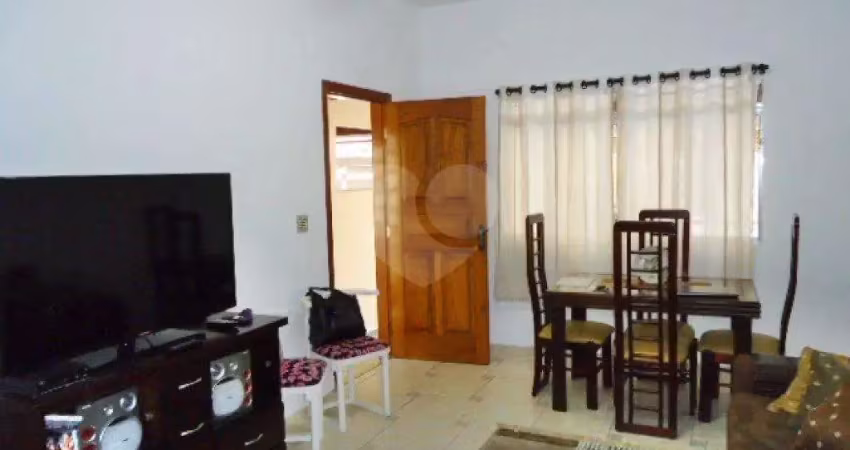 Casa térrea a venda no jardim peri - 3 dorms ( 1 suíte ) e 2 vagas de garagem