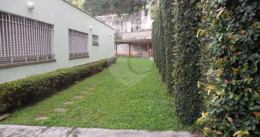 JARDIM FRANÇA MARAVILHOSA RESIDENCIA  térrea à venda com imenso espaço verde!!