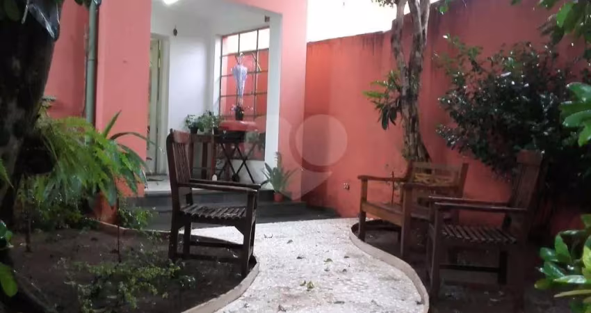 Casa com 3 quartos à venda na Rua Mourato Coelho, Pinheiros, São Paulo