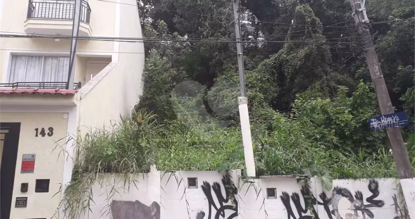 Terreno à venda na Rua Vitória Perpétua, Santana, São Paulo