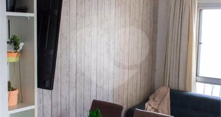 Apartamento a 300 metros do metrô linha 1 azul