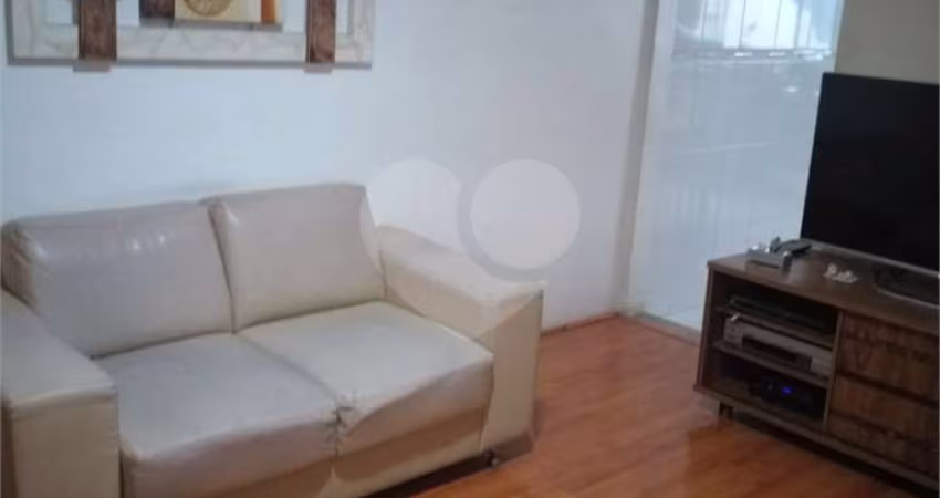 Excelente sobrado de 3 dormitórios em Condomínio Fechado próximo ao Andorinha Hiper Center - ZN/SP