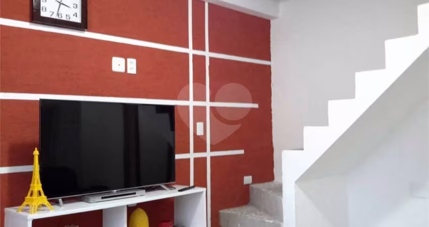 RARIDADE  Sobrado com 4 quartos na Vila Maria Baixa