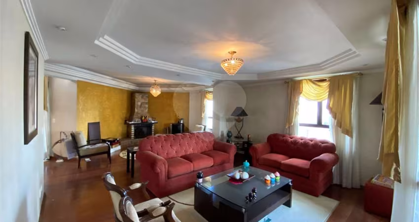 Cobertura Triplex no alto de Santana, com 4 suítes e 6 vagas !!!