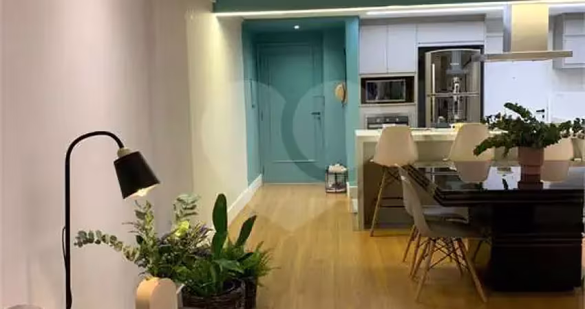 Apartamento com 3 quartos à venda na Rua Voluntários da Pátria, Santana, São Paulo