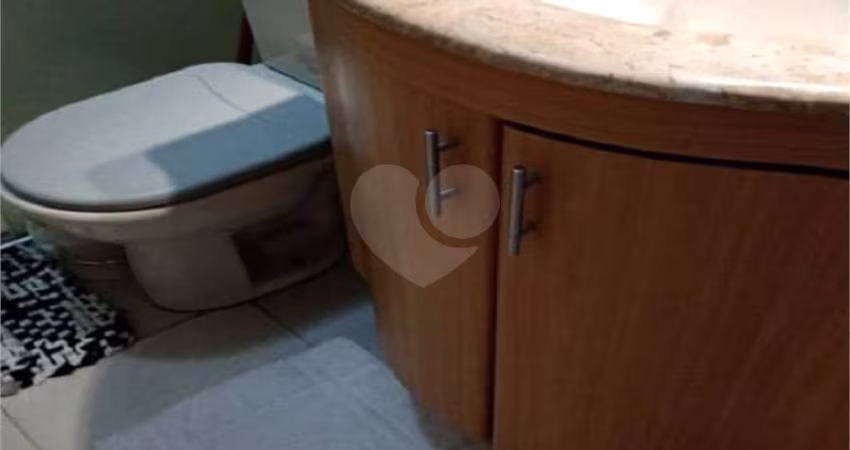 Excelente condomínio de sobrados 3 dormitórios com 3 vagas